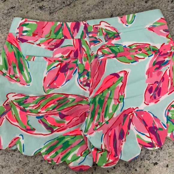 Lilly Pulitzer Shorts - Picture 2 of 8
